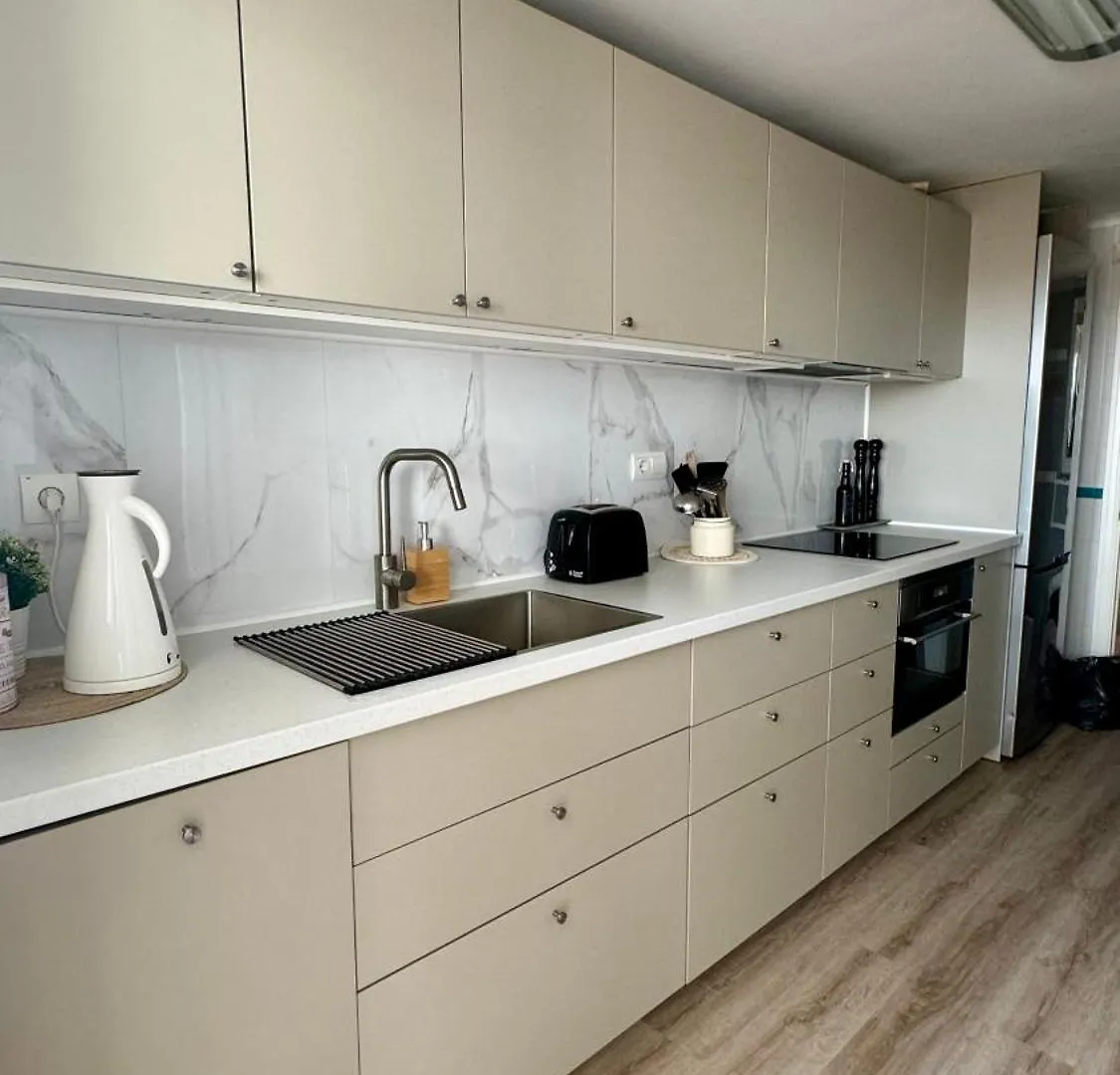 Apartment Appartement Vue Mer Pres Du Port Estepona